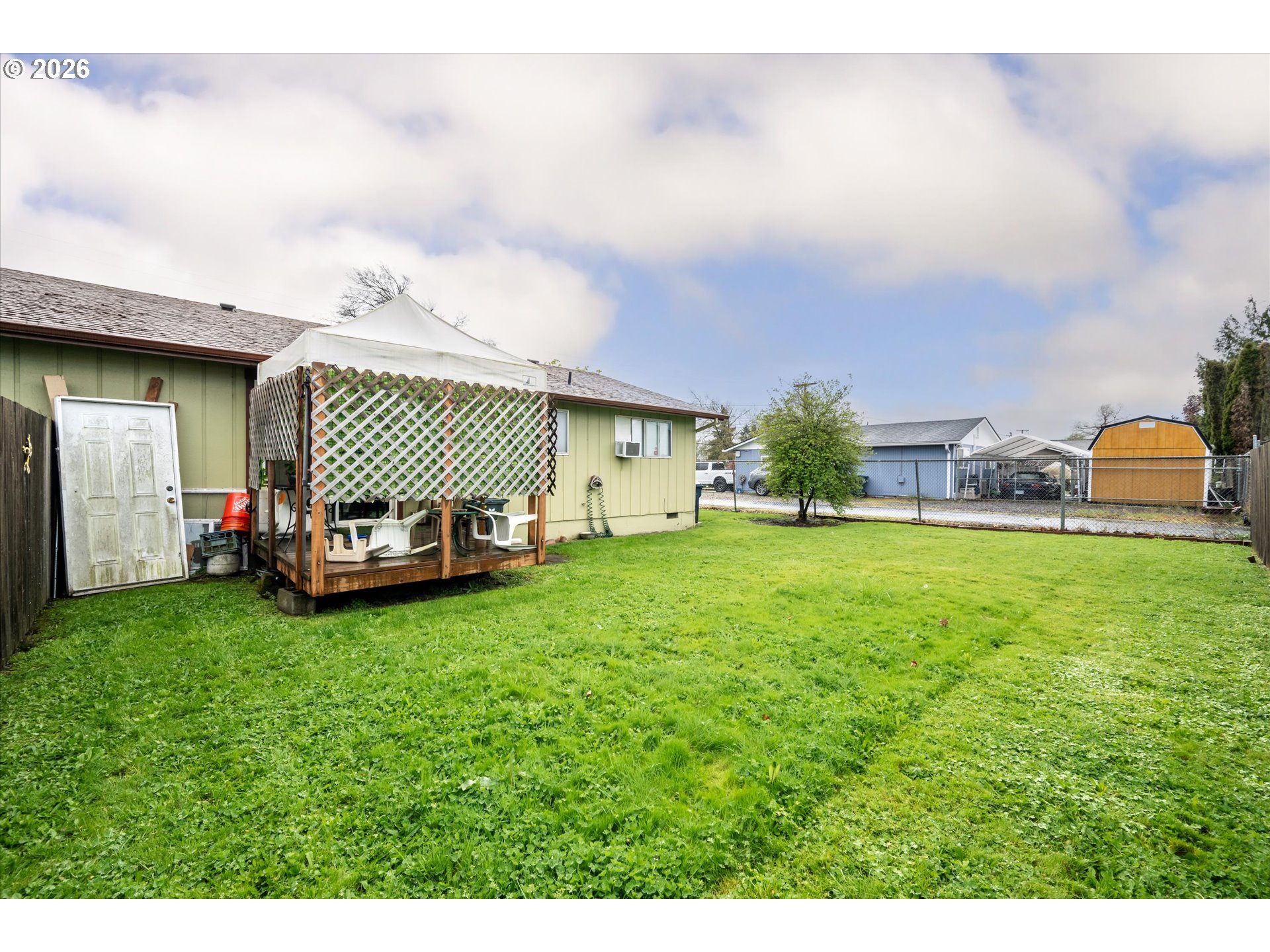 3542-3544 E Street Springfield, OR 97478 - Photo 5 of 11 Backyard