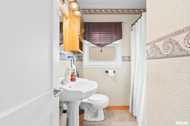 $170,000 | 1824 North 22nd Street, Springfield, IL 62702