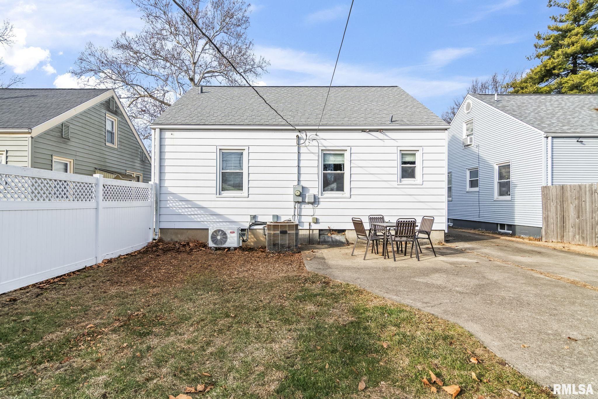 1824 North 22nd Street Springfield, IL 62702 - Photo 29 of 32