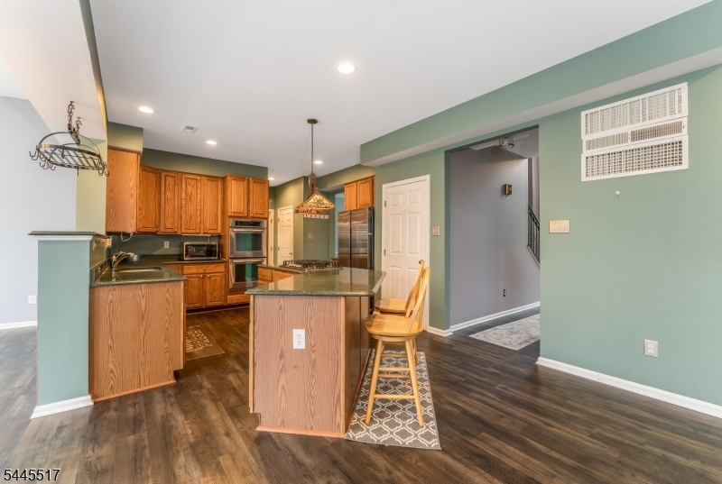 209 Kuhl Road Flemington, NJ 08822 - Photo 15 of 50