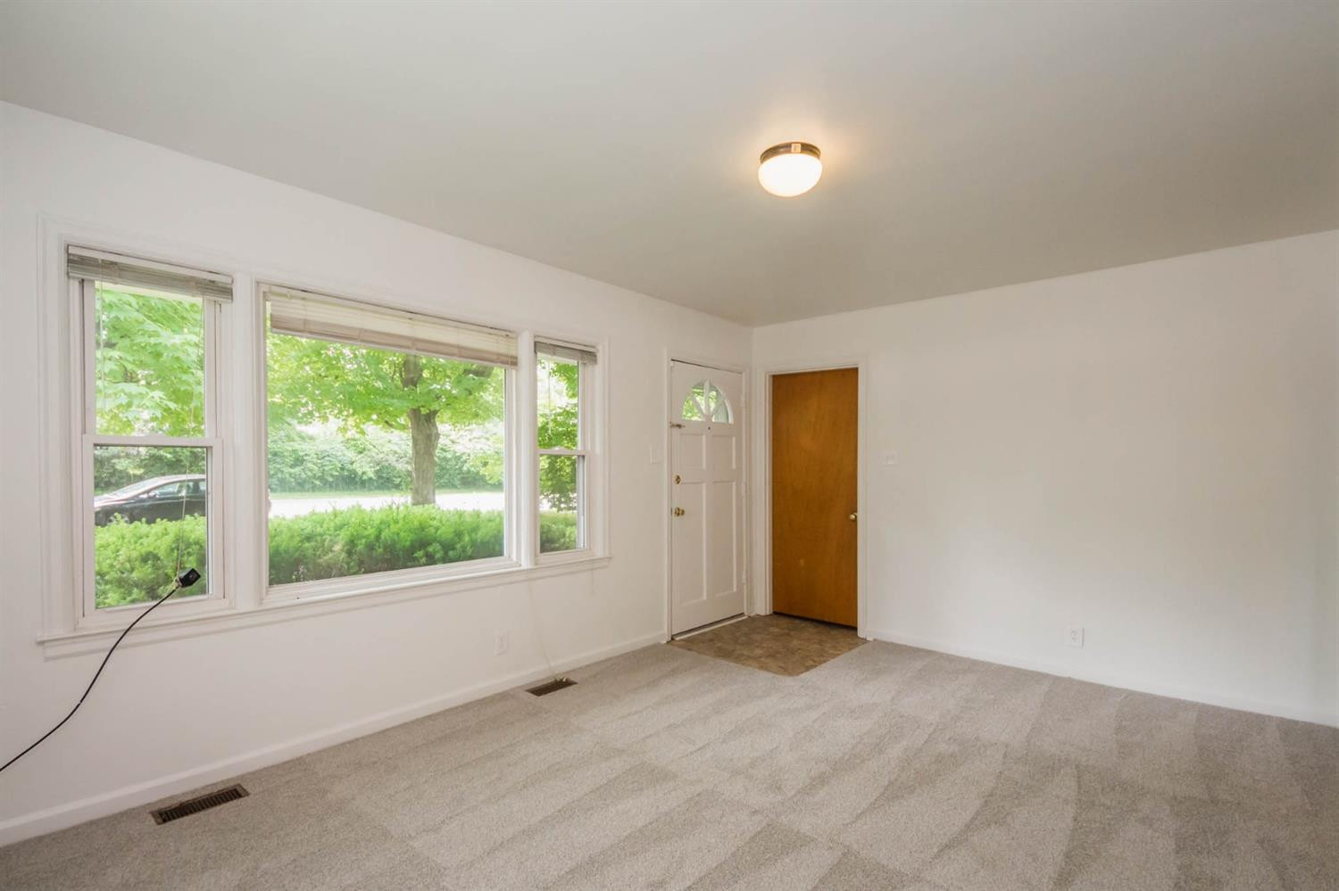 1897 Old Paris Road Lexington, KY 40505 - Photo 5 of 30 Photo 5