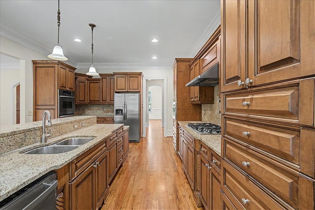 3880 Stratford Walk Circle Atlanta, GA 30342 - Photo 7 of 48