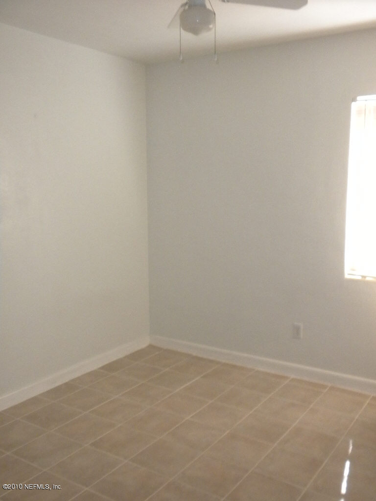 2793 Merwyn Road Jacksonville, FL 32207 - Photo 4 of 8 Bed 2