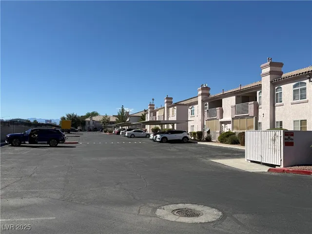 $1,250 | 4555 East Sahara Avenue, Unit 270, Las Vegas, NV 89104