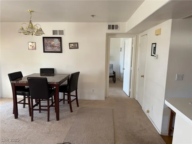 $1,250 | 4555 East Sahara Avenue, Unit 270, Las Vegas, NV 89104