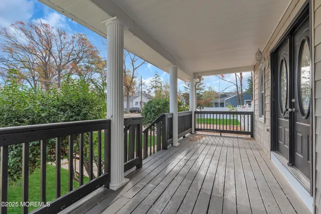 a view of an empty room fire place and a fireplace