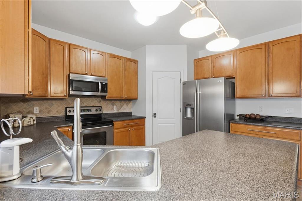 85 Aspen Ridge Court St. Peters, MO 63376 - Photo 15 of 61