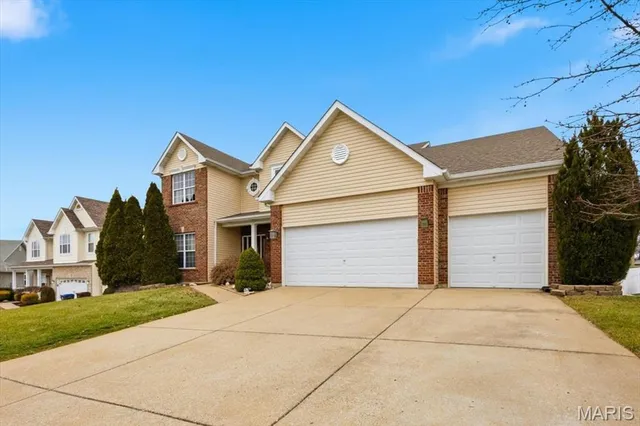 $524,900 | 85 Aspen Ridge Court, St. Peters, MO 63376