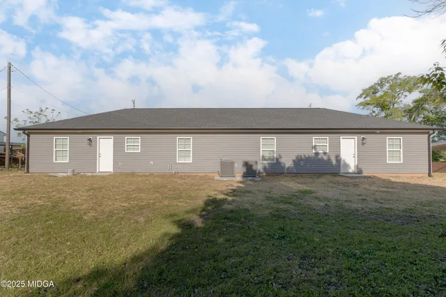 $315,000 | 122 Tabor Drive, Warner Robins, GA 31093