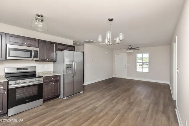 $315,000 | 122 Tabor Drive, Warner Robins, GA 31093