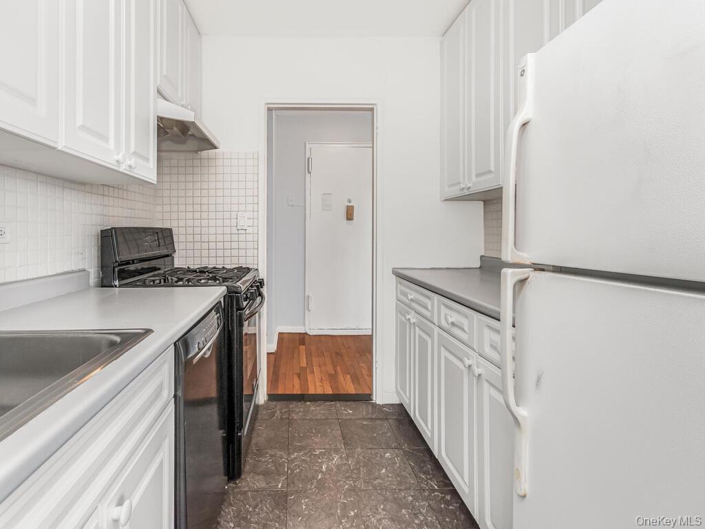 3636 Fieldston Road, Unit 6M Bronx, NY 10463 - Photo 7 of 20