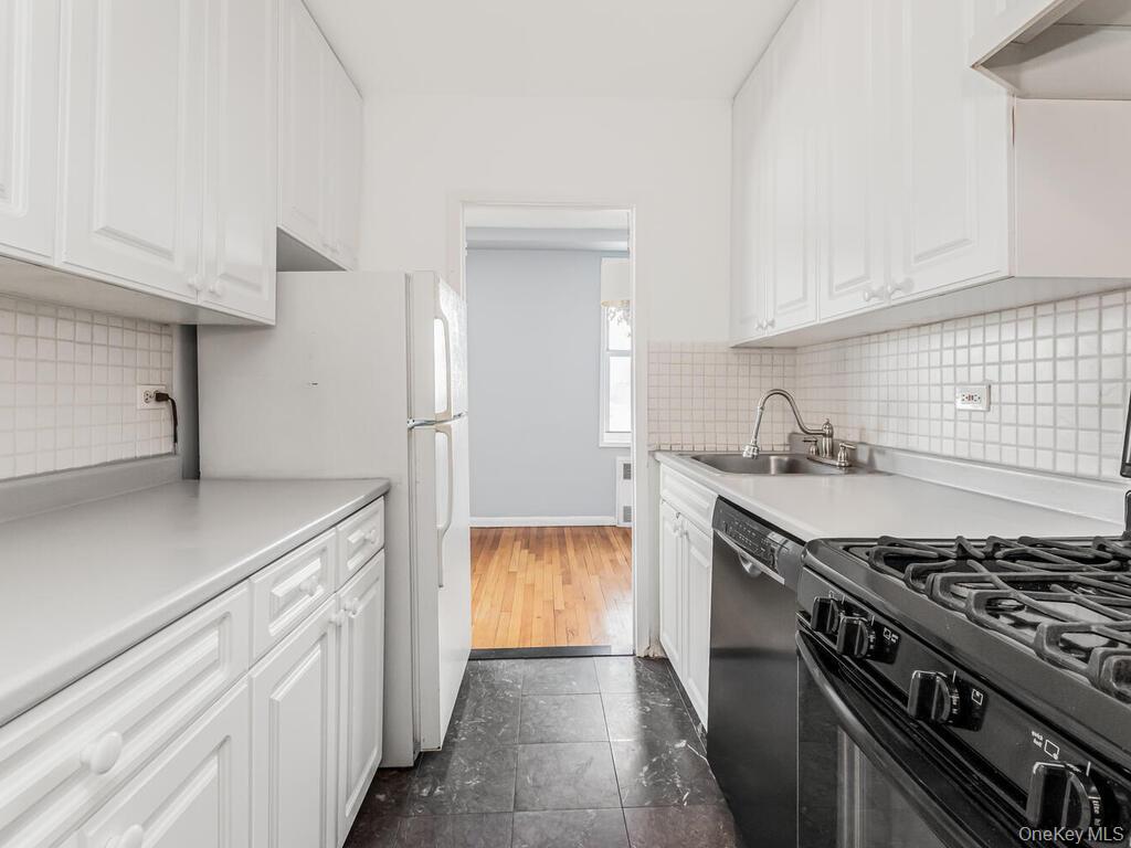 3636 Fieldston Road, Unit 6M Bronx, NY 10463 - Photo 8 of 20