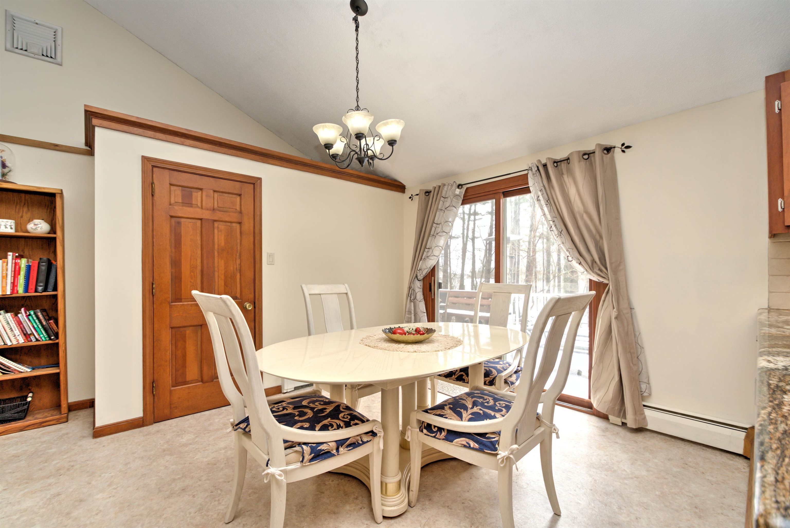 12 Pine Ridge Road Windham, NH 03087 - Photo 8 of 31