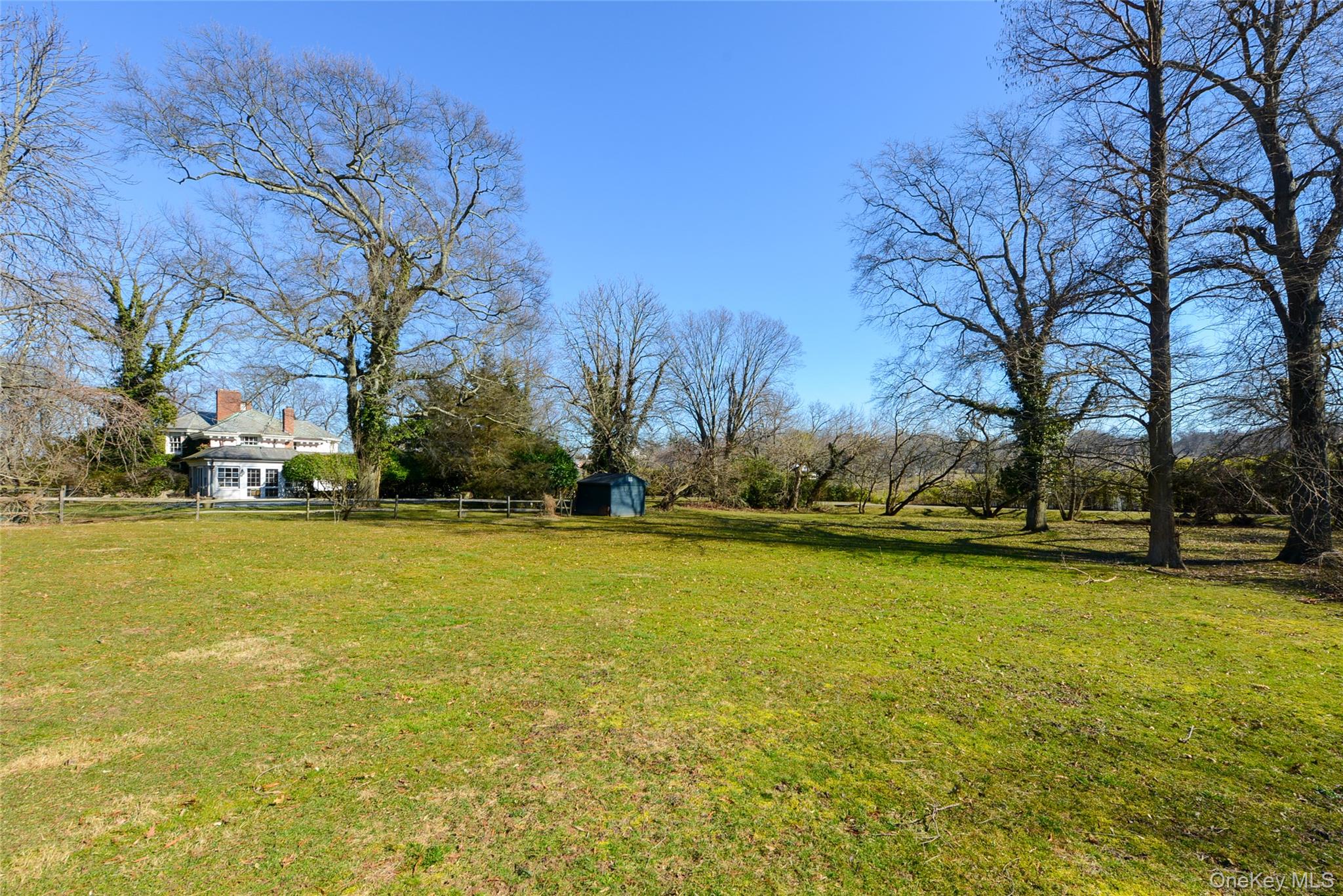 1 Pond Road Glen Cove, NY 11542 - Photo 31 of 36
