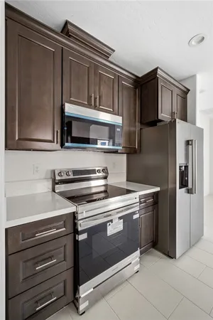 $669,900 | 6347 West Elowin Avenue, Visalia, CA 93291