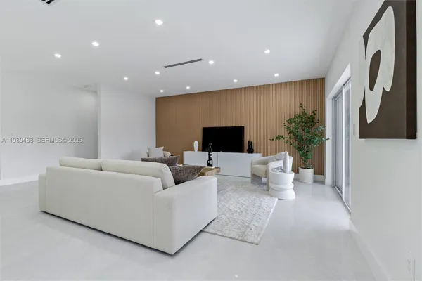 $9,900 | 1840 Northeast 199th Street, Miami, FL 33179
