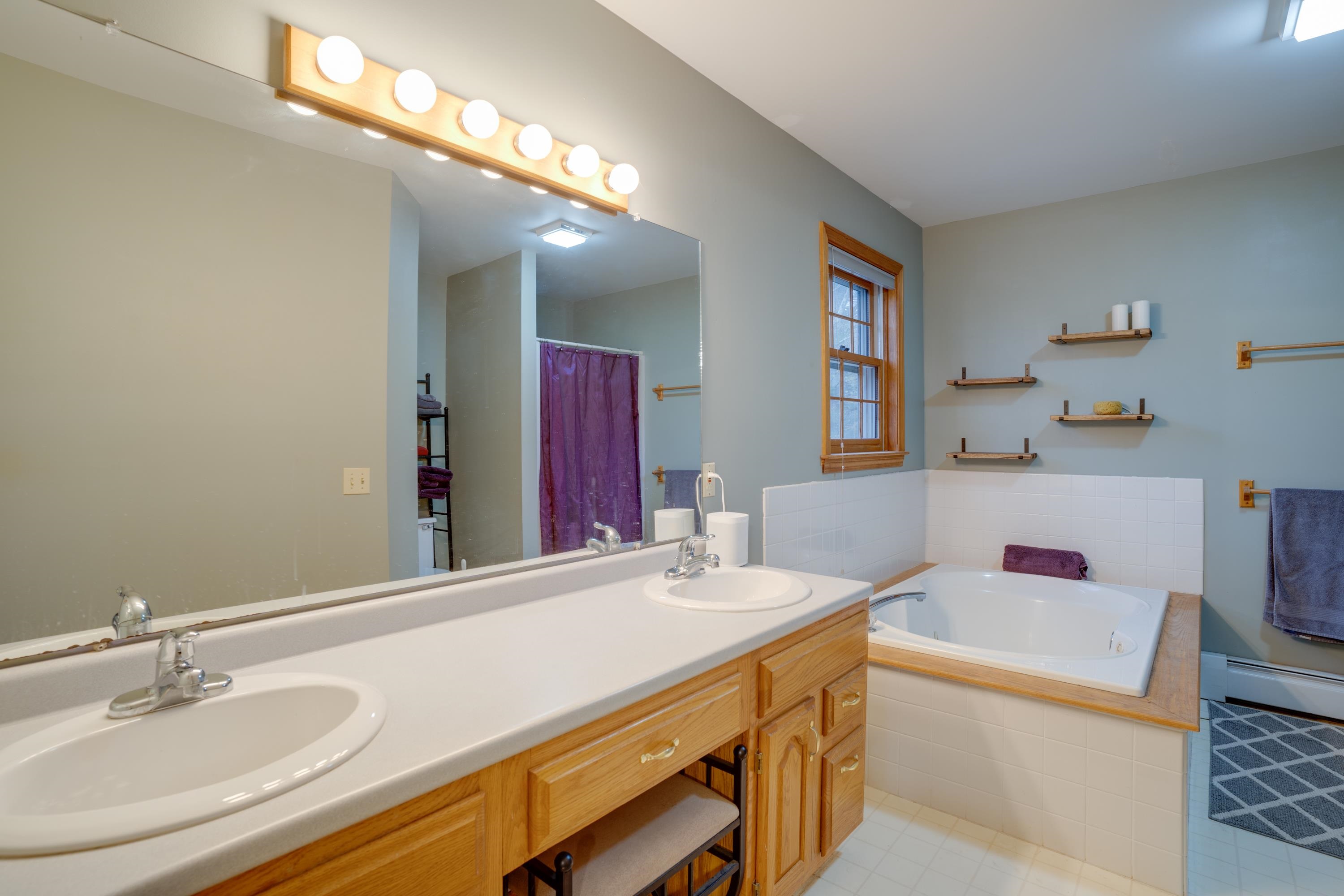 457 North Harbor Road Colchester, VT 05446 - Photo 13 of 36 Gallery Image 13