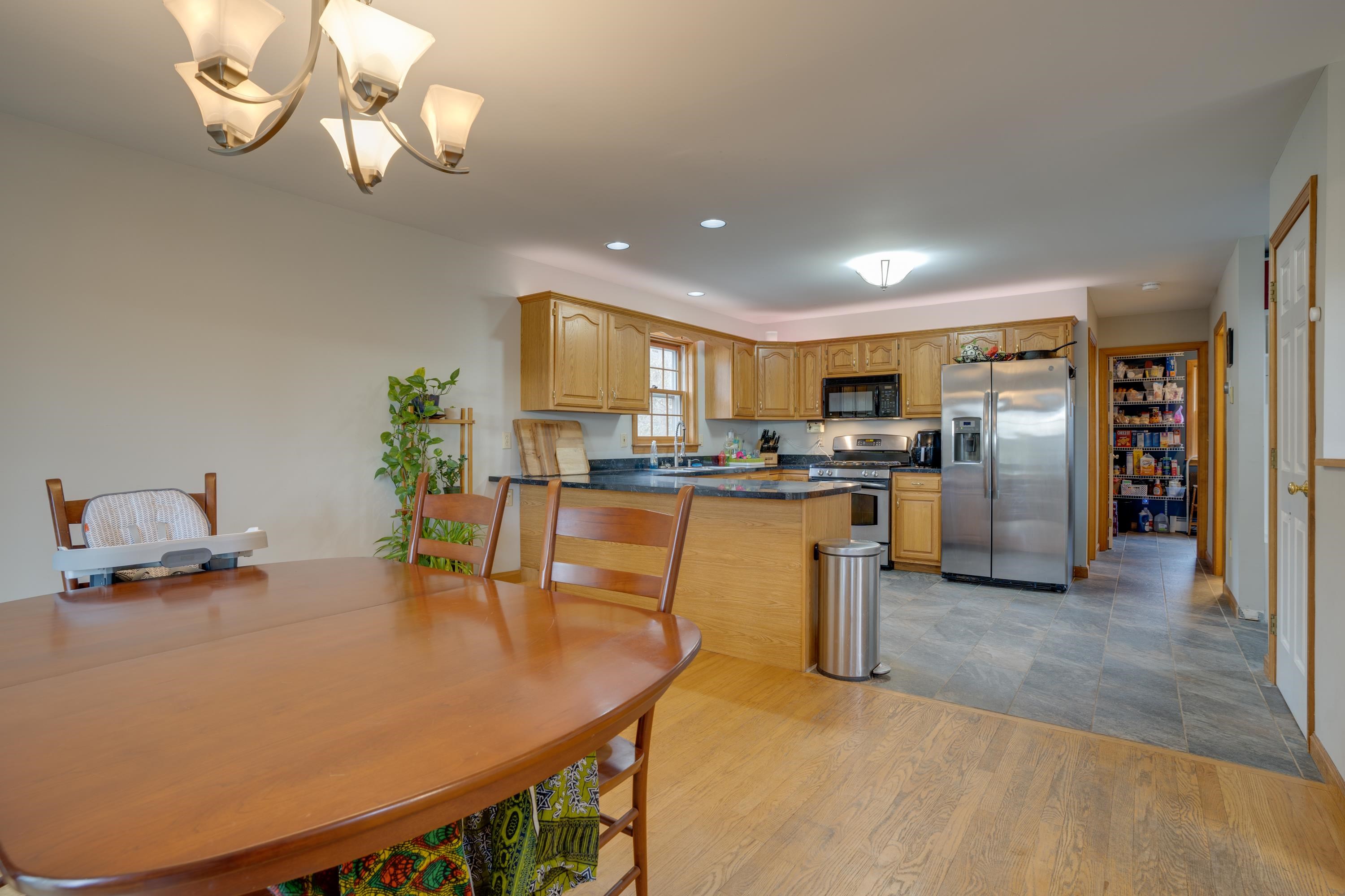 457 North Harbor Road Colchester, VT 05446 - Photo 6 of 36 Gallery Image 6