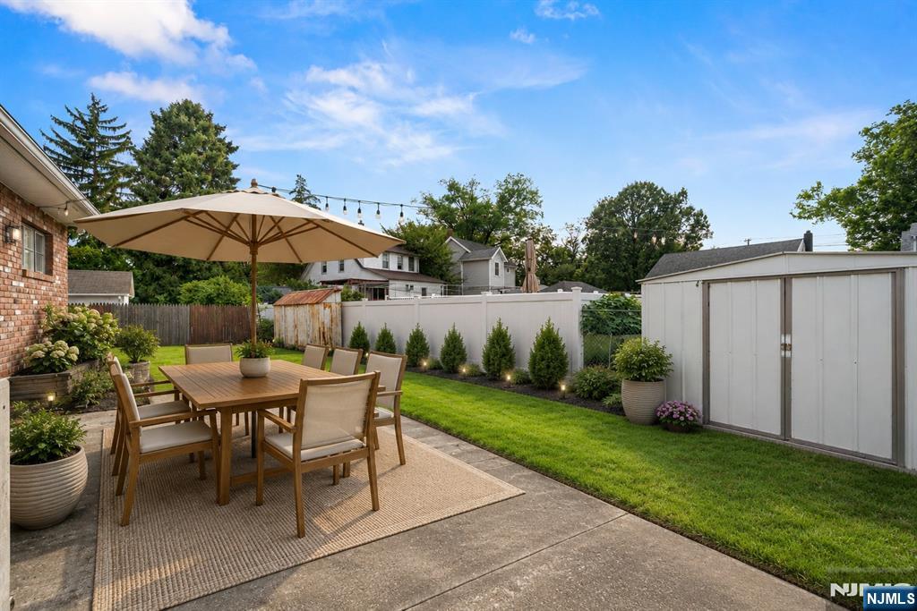 498 Riverside Terrace Rutherford, NJ 07070 - Photo 12 of 21 Gallery Image 12