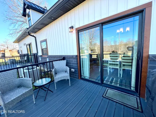 $634,900 | 414 Fleeta Williams Way, Pigeon Forge, TN 37862