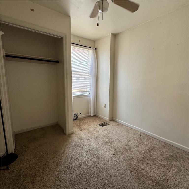 158 Chesterfield Road Pittsburgh, PA 15213 - Photo 17 of 19 2nd fl bedroom 3