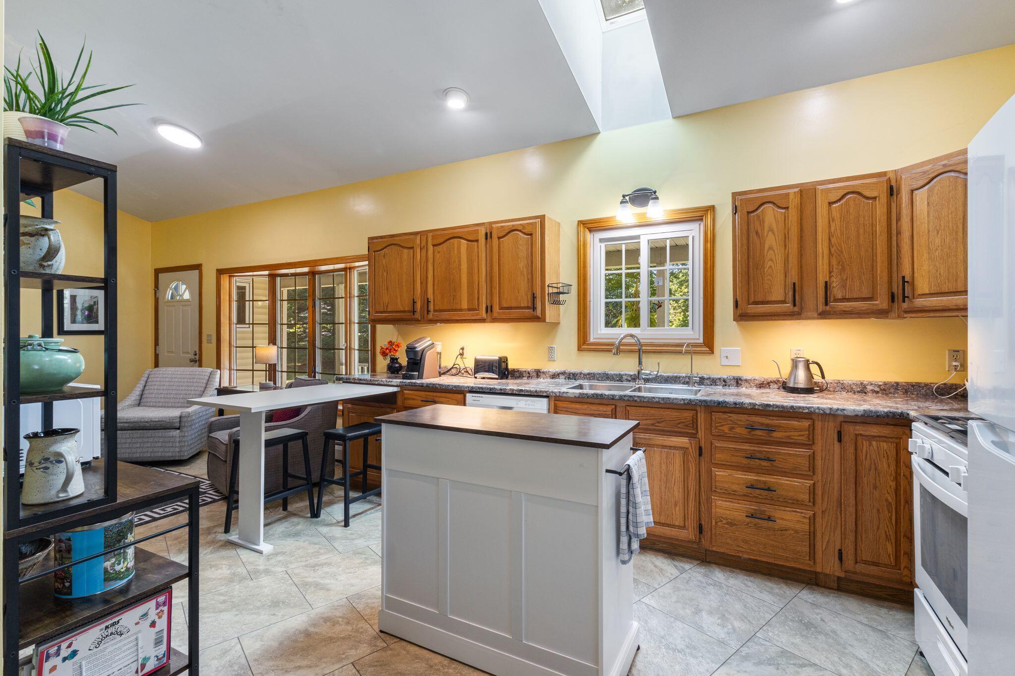 77 2 Rod Road Scarborough, ME 04074 - Photo 15 of 43 77_Two_Rod_Rd_039