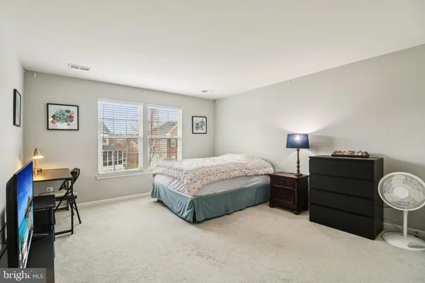 $950,000 | 1694 Winterwood Court, Herndon, VA 20170