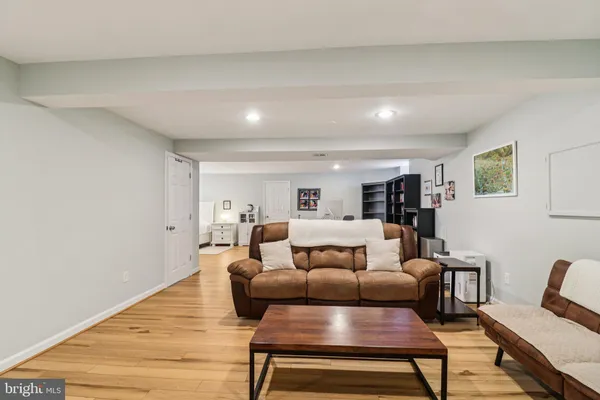 $950,000 | 1694 Winterwood Court, Herndon, VA 20170