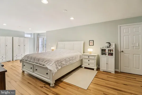 $950,000 | 1694 Winterwood Court, Herndon, VA 20170
