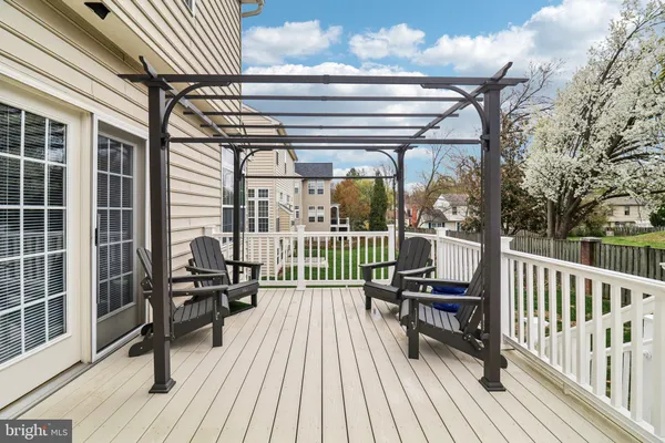 $950,000 | 1694 Winterwood Court, Herndon, VA 20170