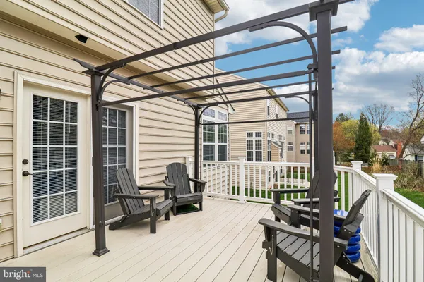 $950,000 | 1694 Winterwood Court, Herndon, VA 20170