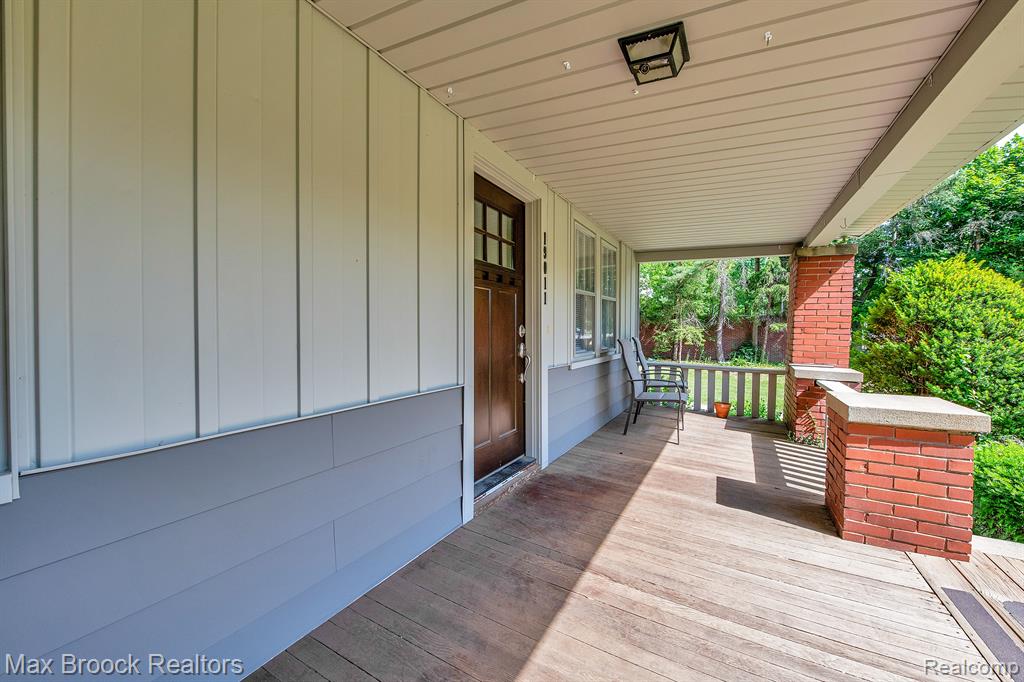 19011 Beck Road Northville, MI 48168 - Photo 26 of 40