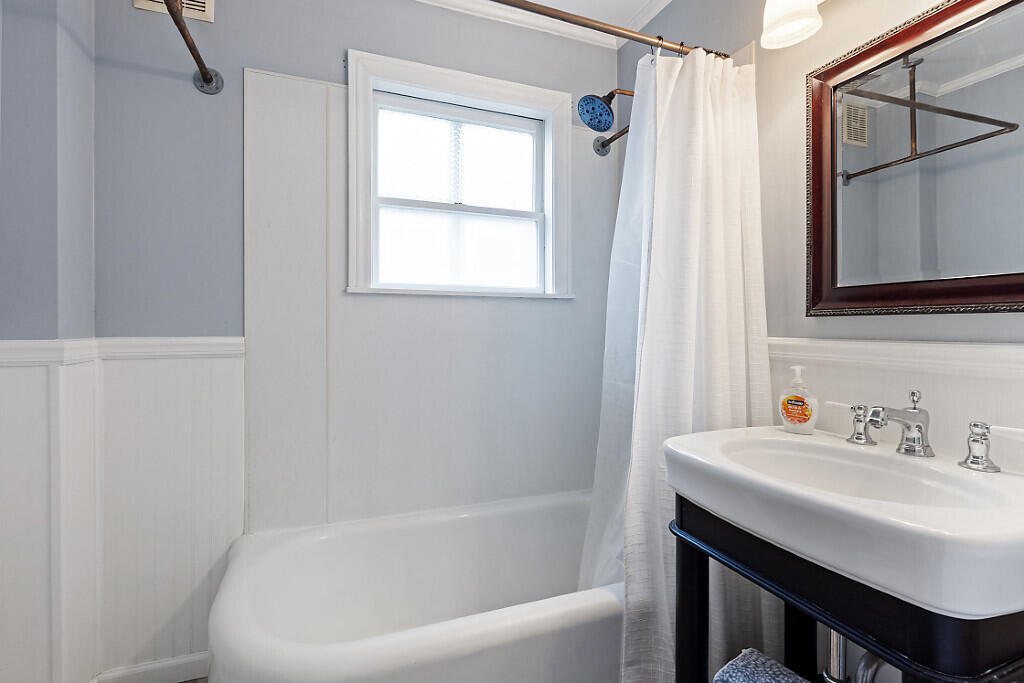30 High Street Augusta, ME 04330 - Photo 21 of 45 31_BP5A0621_DxO_mls