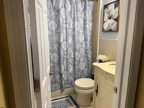 $22,000 | 117 North Wilson Avenue, Unit A1, Margate City, NJ 08402