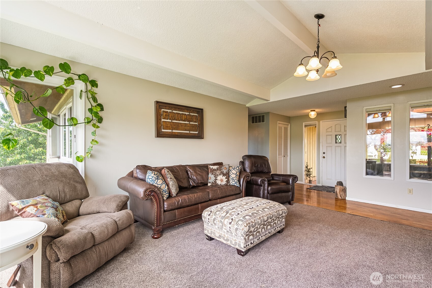 405 East Wiser Lake Road Lynden, WA 98264 - Photo 8 of 35