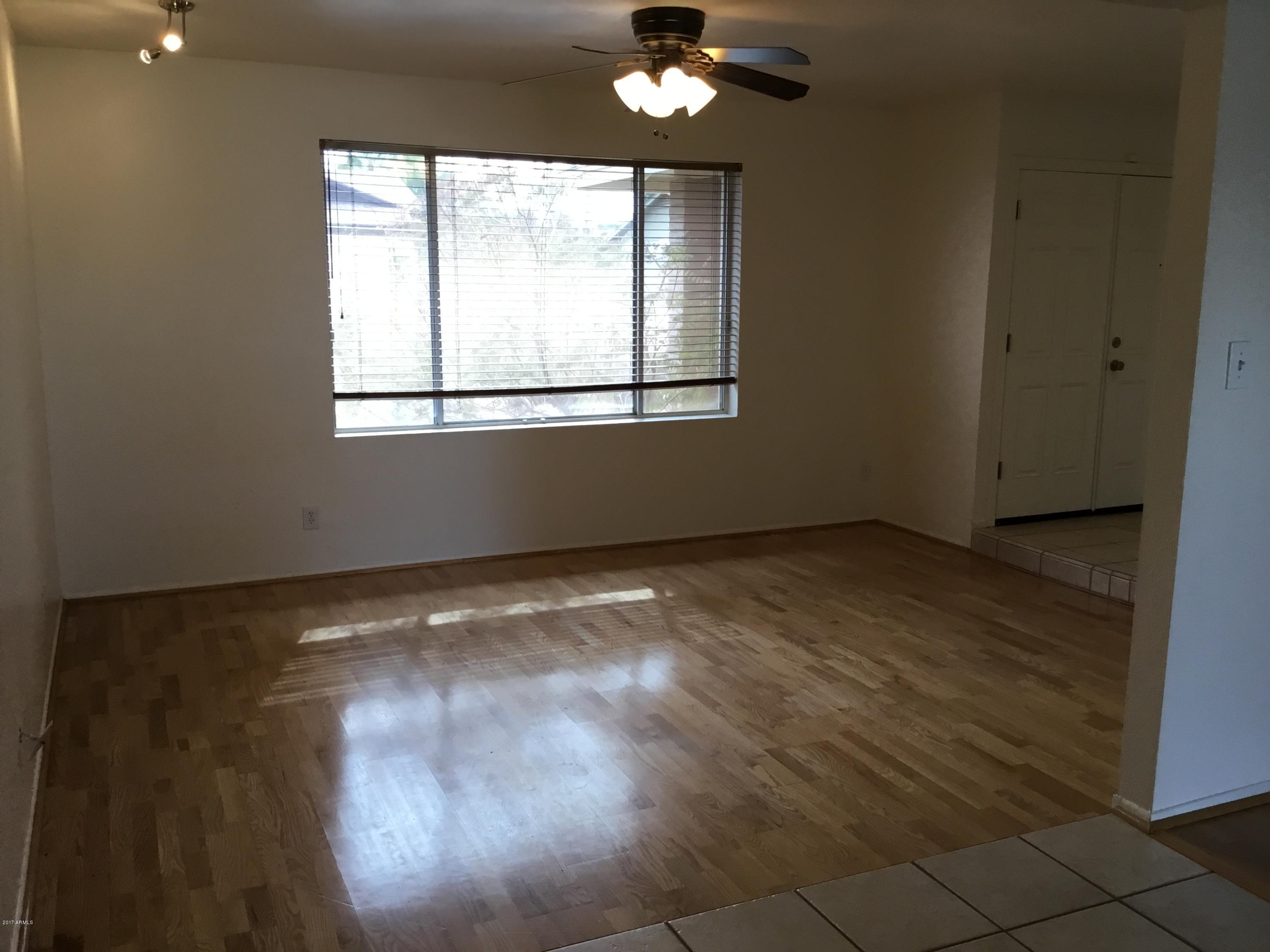 1128 East Grandview Road Phoenix, AZ 85022 - Photo 4 of 19 IMG_1129