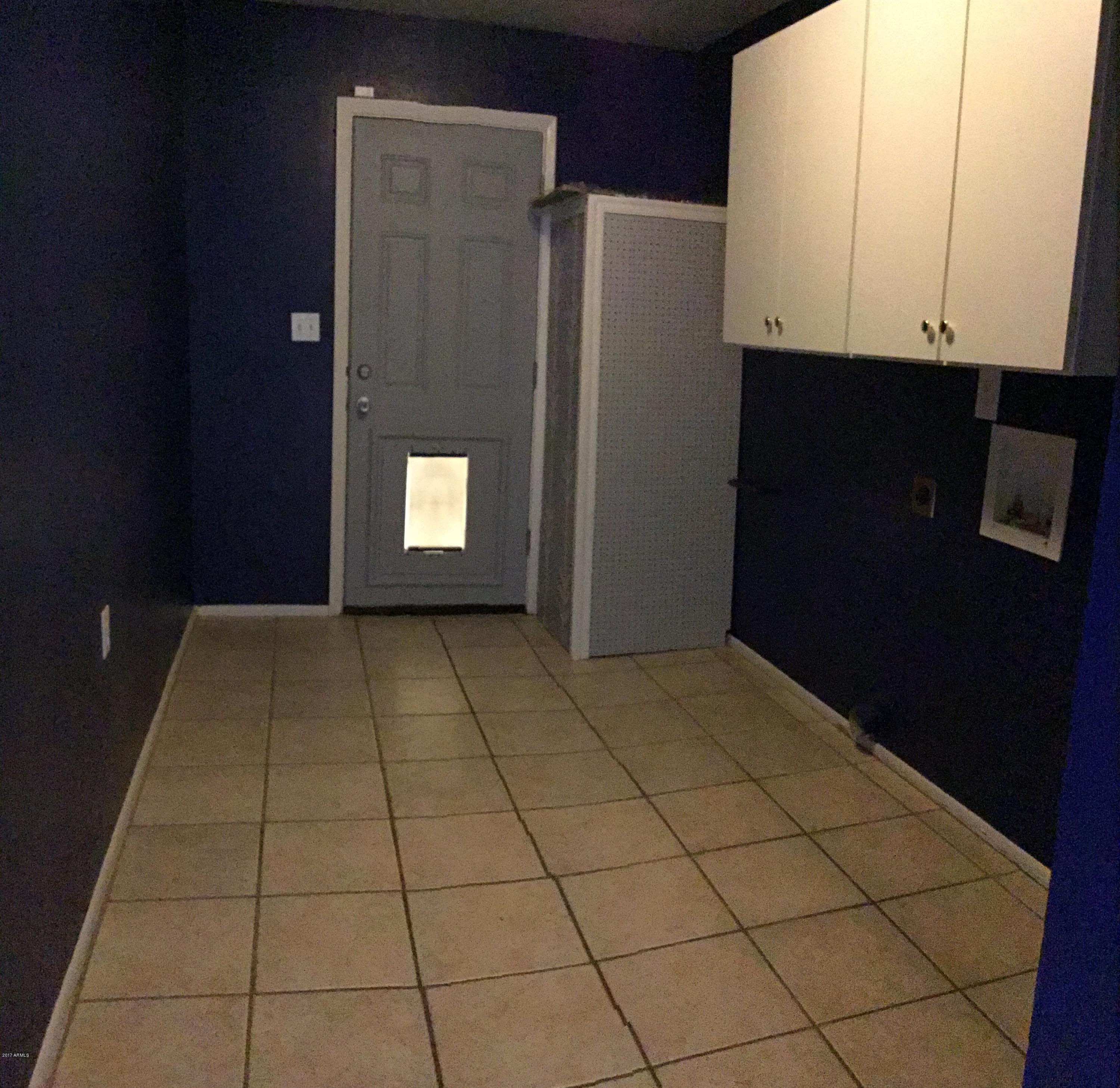 1128 East Grandview Road Phoenix, AZ 85022 - Photo 8 of 19 IMG_1138