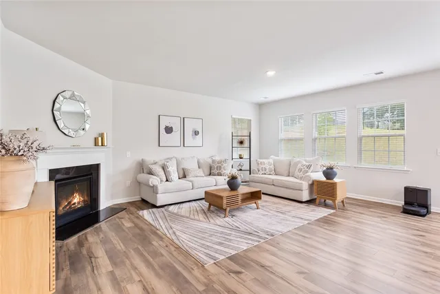 $415,000 | 121 Somerset Lane, Central, SC 29630