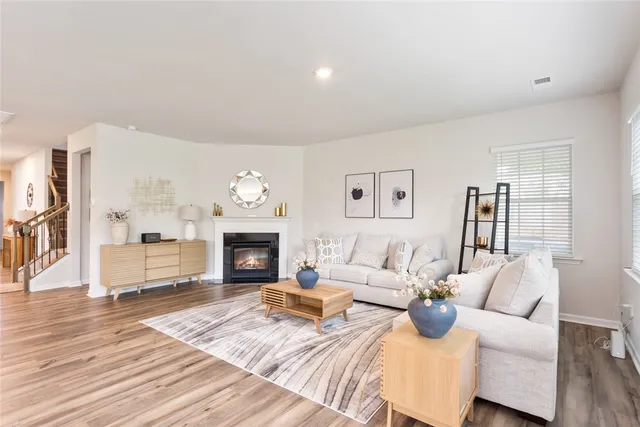 $415,000 | 121 Somerset Lane, Central, SC 29630