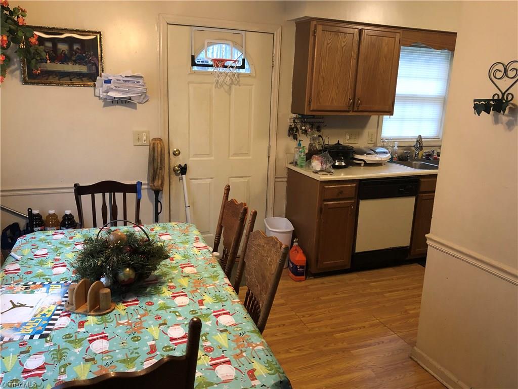 3525 Markham Road Greensboro, NC 27405 - Photo 3 of 10 Gallery Image 3