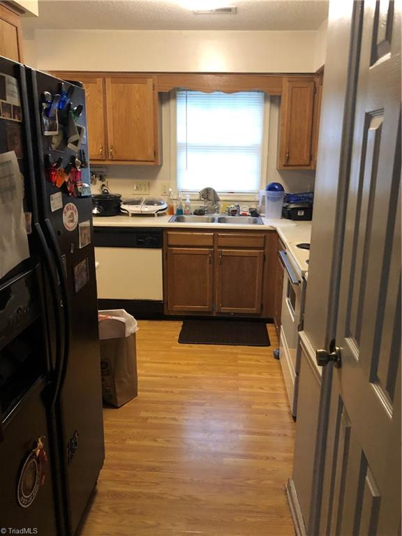 3525 Markham Road Greensboro, NC 27405 - Photo 4 of 10 Gallery Image 4