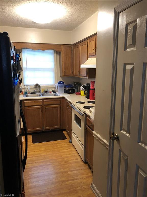 3525 Markham Road Greensboro, NC 27405 - Photo 5 of 10 Gallery Image 5