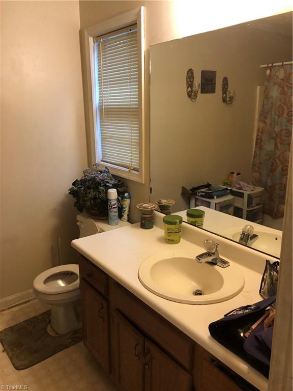 3525 Markham Road Greensboro, NC 27405 - Photo 9 of 10 Gallery Image 9
