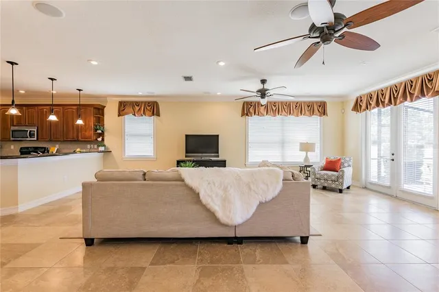 $3,750 | 13920 Clubhouse Drive, Tampa, FL 33618