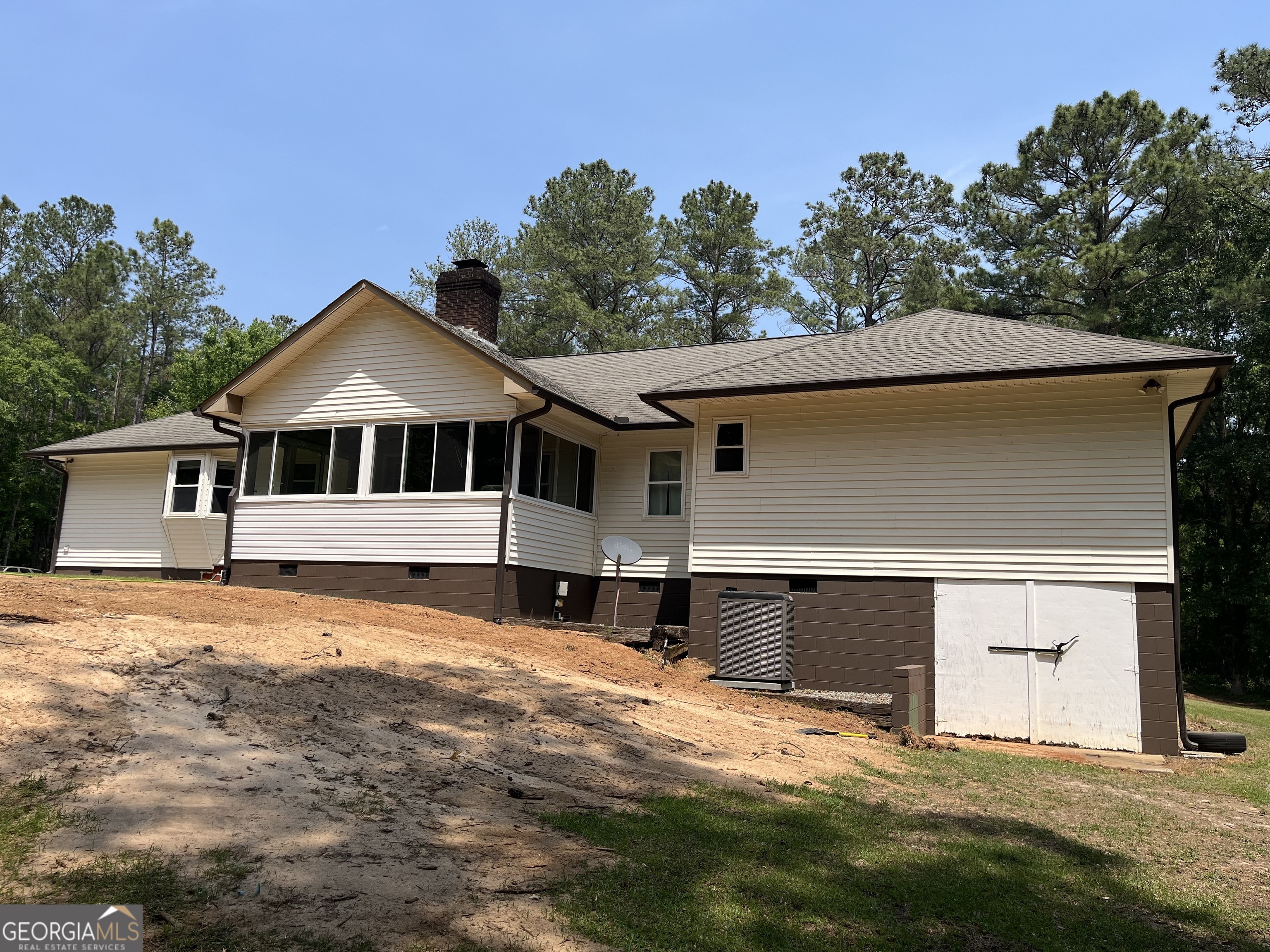 1252 Jasmine Road Dublin, GA 31021 - Photo 3 of 27