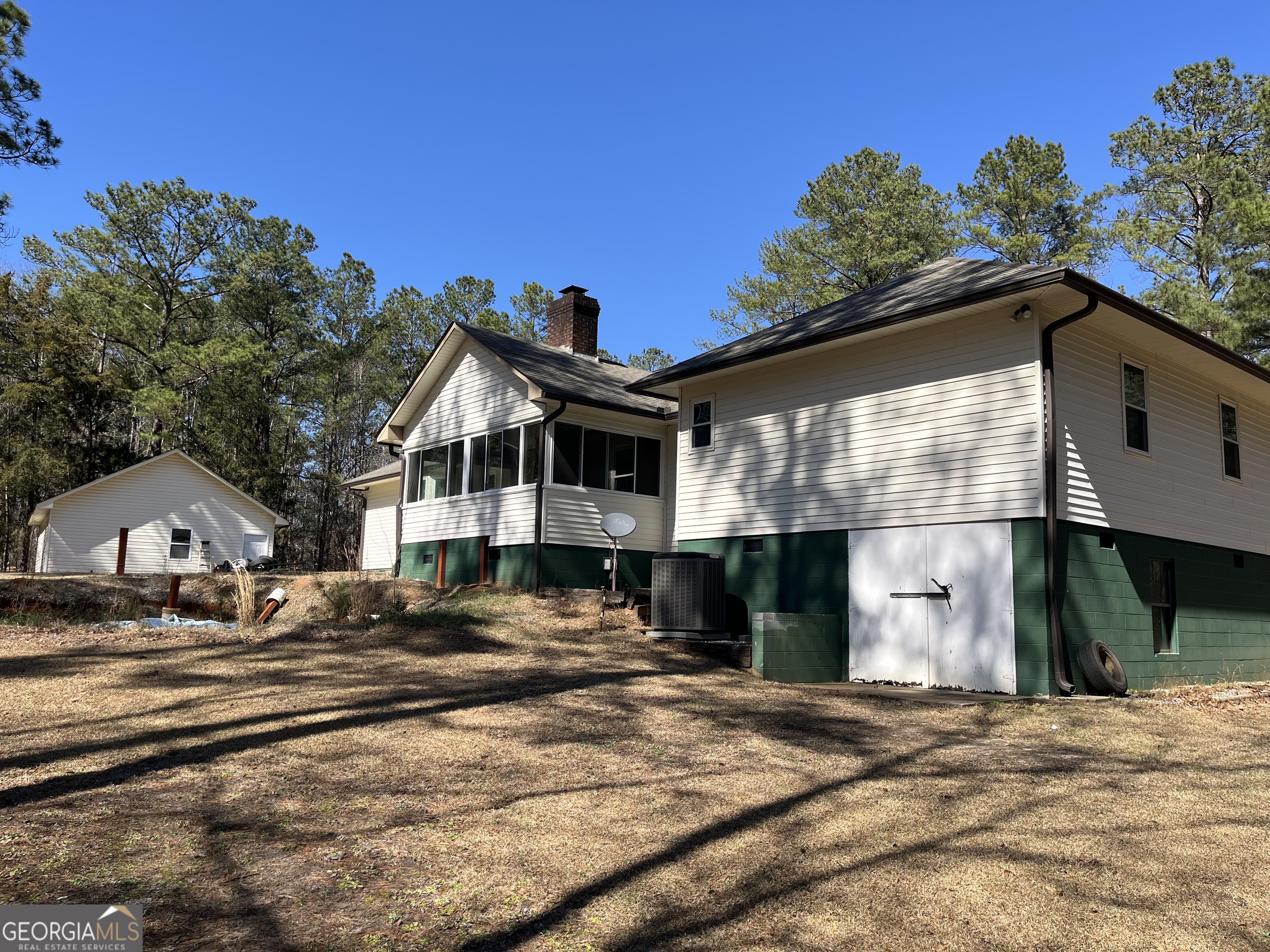 1252 Jasmine Road Dublin, GA 31021 - Photo 8 of 27