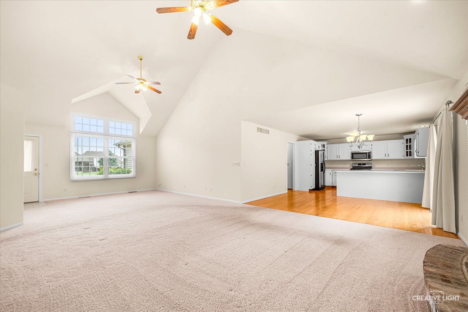 714 East Knights Road Sandwich, IL 60548 - Photo 5 of 33 a view of kitchen and hall with wooden floor