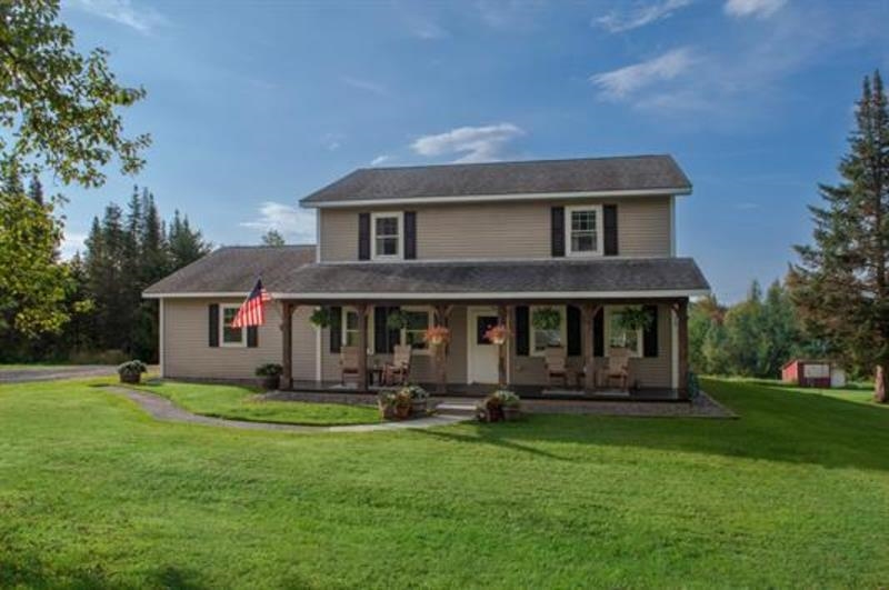 130 Center Road Hardwick, VT 05843 - Photo 2 of 54