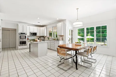 $2,195,000 | 32 Rolling Ridge Road, White Plains, NY 10605