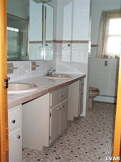 1868 Rising Sun Road Slatington, PA 18080 - Photo 10 of 12 Gallery Image 10